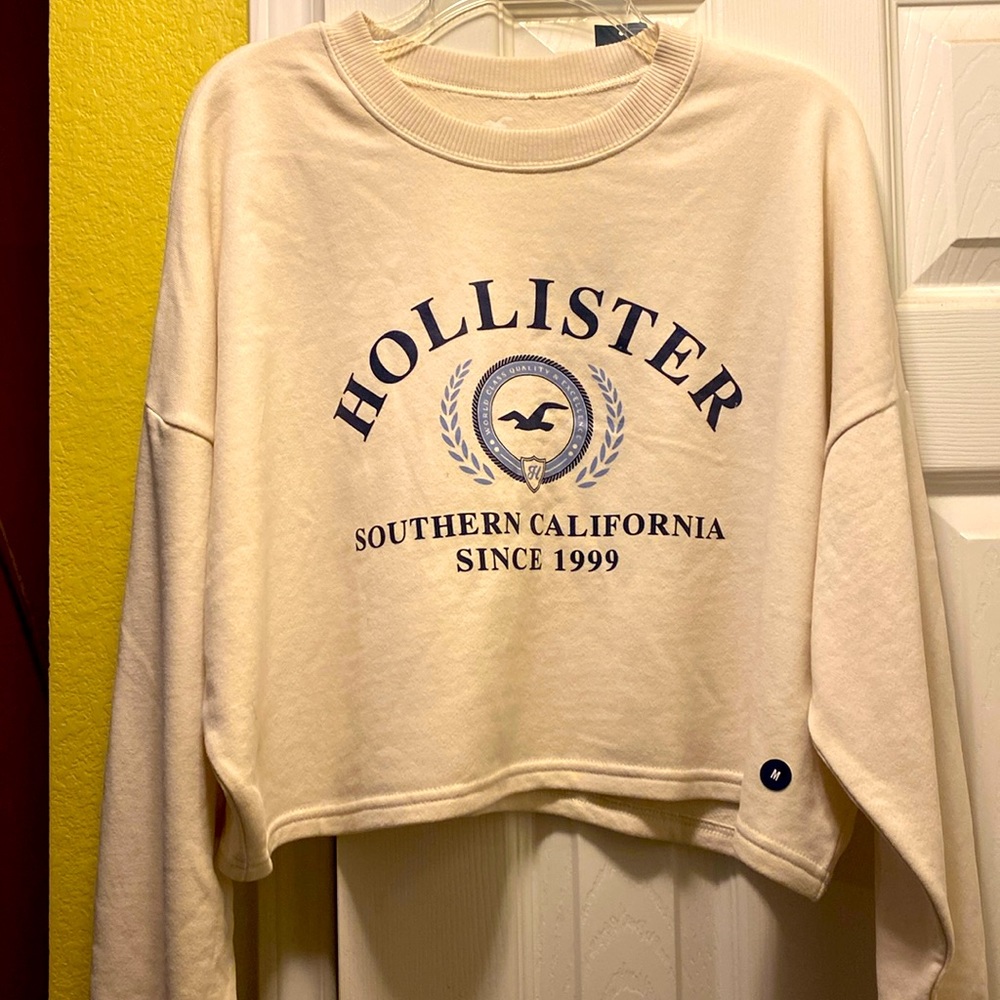 Hollister long sleeve crop sweater sz M